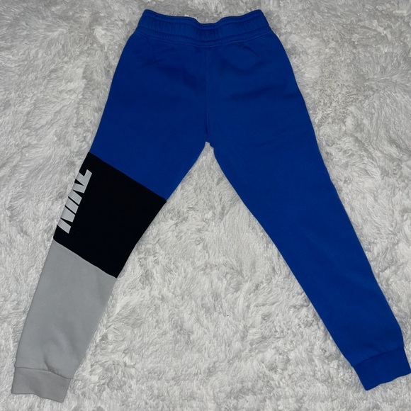 ***SOLD*** Boys’ Nike Outfit - Picture 5 of 9